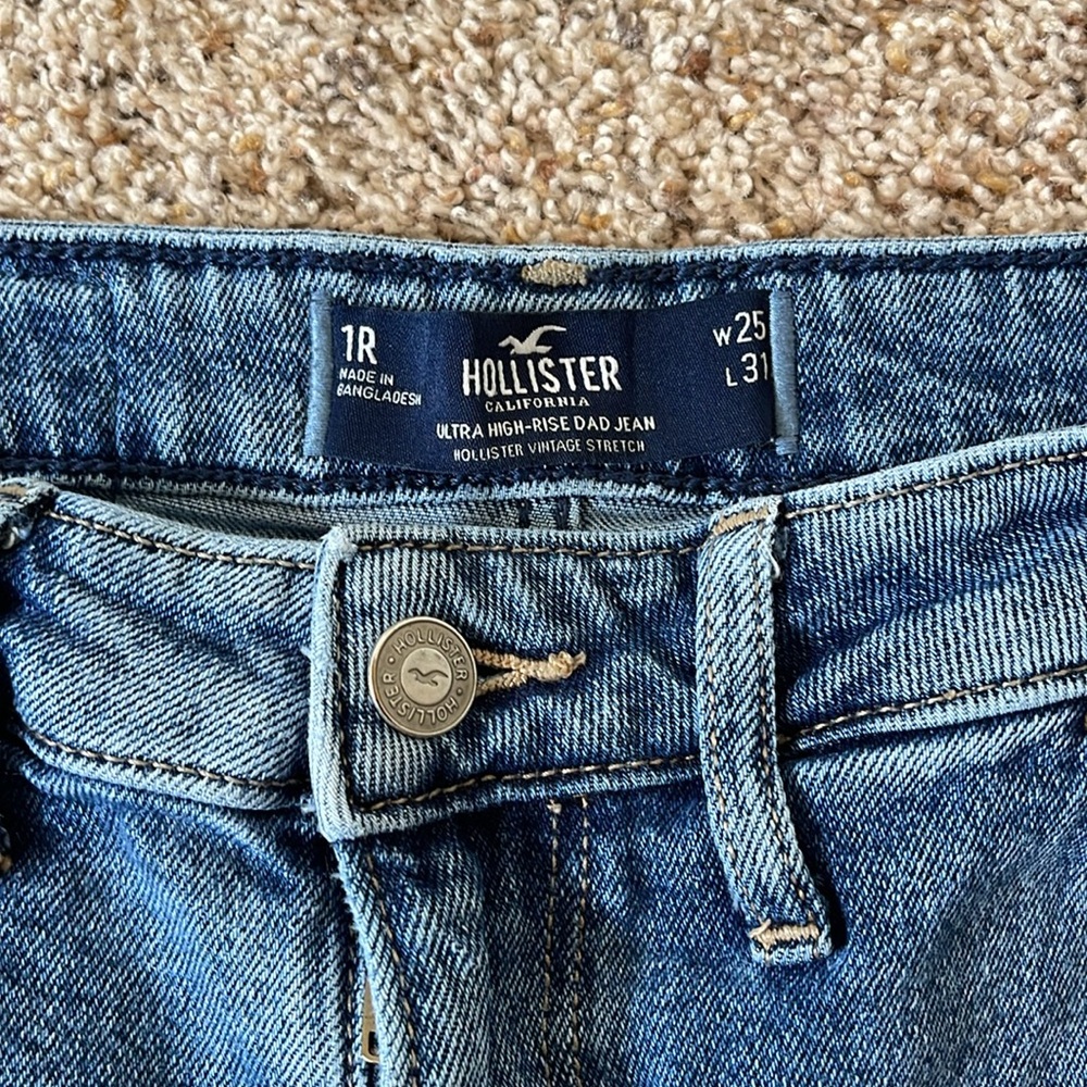 Hollister ultra high-rise Dad Jean - Picture 4 of 4